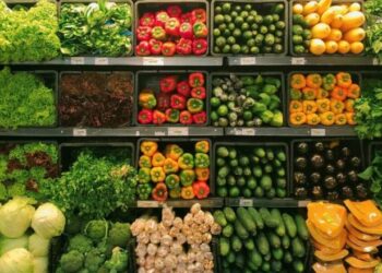 Pesticide edhe kontrabandë në Shqipëri, 23 ngarkesa fruta-perime të kontaminuara/ AKU: Gjobë 25 farmacive bujqësore