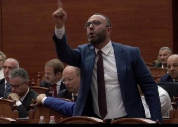 PS kërkoi përjashtimin e Bardhit nga Kuvendi me 30 ditë, të hënën mblidhet Komisioni i Etikës