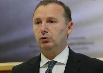 Zbardhet sherri me deputetin në Kosovë, avokati i qytetarit tregon fyerjet: Gënjen gruaja dhe nëna jote