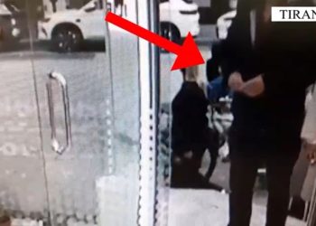 Vodhën biçikleta dhe motomjete elektrike në dy muajt e fundit, pranga dy të rinjve me precedent penal në Tiranëç