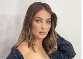 Edhe ‘Miss Dhoqina’ në garë! Delinda Disha shpall kandidaturën për Bashkinë Tepelenë