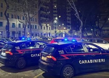 Policia ndërhyn për t’i dëbuar, banorët lënë gazin hapur, vriten 3 oficerë në Itali