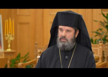 “Nuk shihja mënyrë tjetër jetese”, si u bë prift Fortlumturia e tij Joan Pelushi