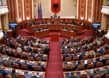 Mblidhet sot Parlamenti! Do të nisë me një minutë heshtje për gjyqtarin Kalaja