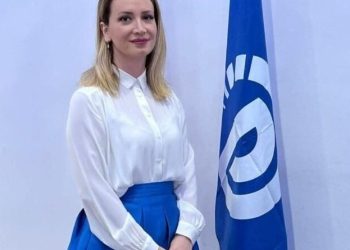 Ish-kryetarja e PD në Sarandë braktis demokratët, emërohet nënkryetare e bashkisë së qytetit