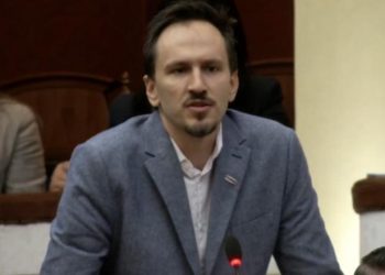 Zgjedhorja/ “Nuk jemi OJF”, Muçi në Kuvend: Përjashtuat Lëvizjen Bashkë nga e drejta e votës