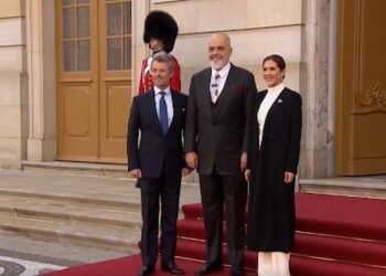 Rama ndan pamjet me Mbretin e Danimarkës: Në Kopenhagen, pas mikpritjes që Shqipëria i bëri Samitit..