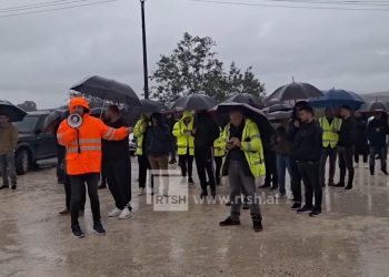 Greva e naftëtarëve hyn në ditën e 13, kërkojnë rritje page dhe respektim të statusit