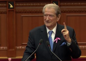 Kërkesa e PD për gjenocidin serb, Berisha akuza PS: Ta mohosh atë, do të thotë të shkelësh mbi gjakun e martirëve
