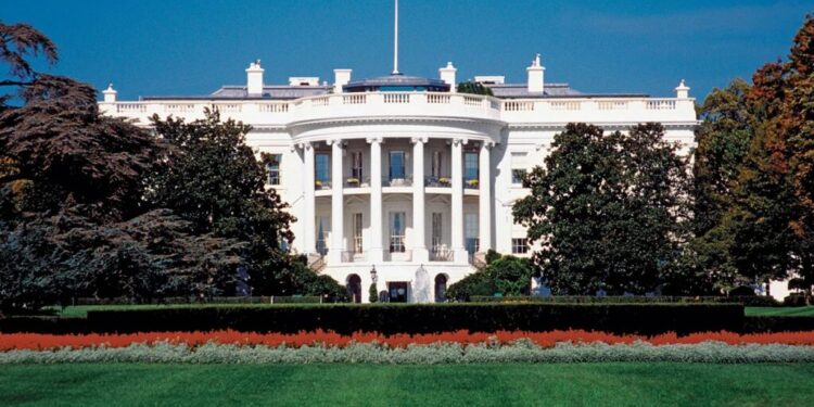 SHBA përballet me “shutdown”, mbyllet edhe Shtëpia e Bardhë për vizitorët