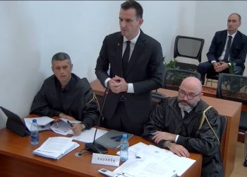 “Po sikur t’ia bëjnë këtë edhe Ogertës apo Florit?”, Veliaj: Kaosi që kemi tani s’krahasohet me atë që do kemi nëse…
