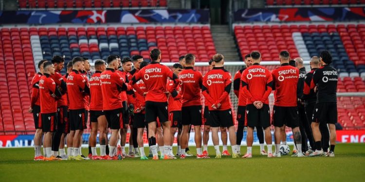 Çfarë po ndodh me të preferuarin e Silvinjos? Trajneri i ri nuk e konsideron futbollistin e Kombëtares