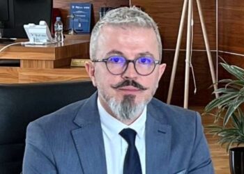 “Të bën trim”/ Alfred Balla propozon: T’u japim armë gjyqtarëve