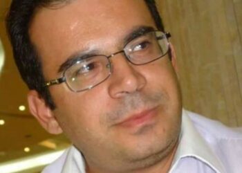 Liderat i nxjerrin situatat dhe rrethanat e caktuara politike