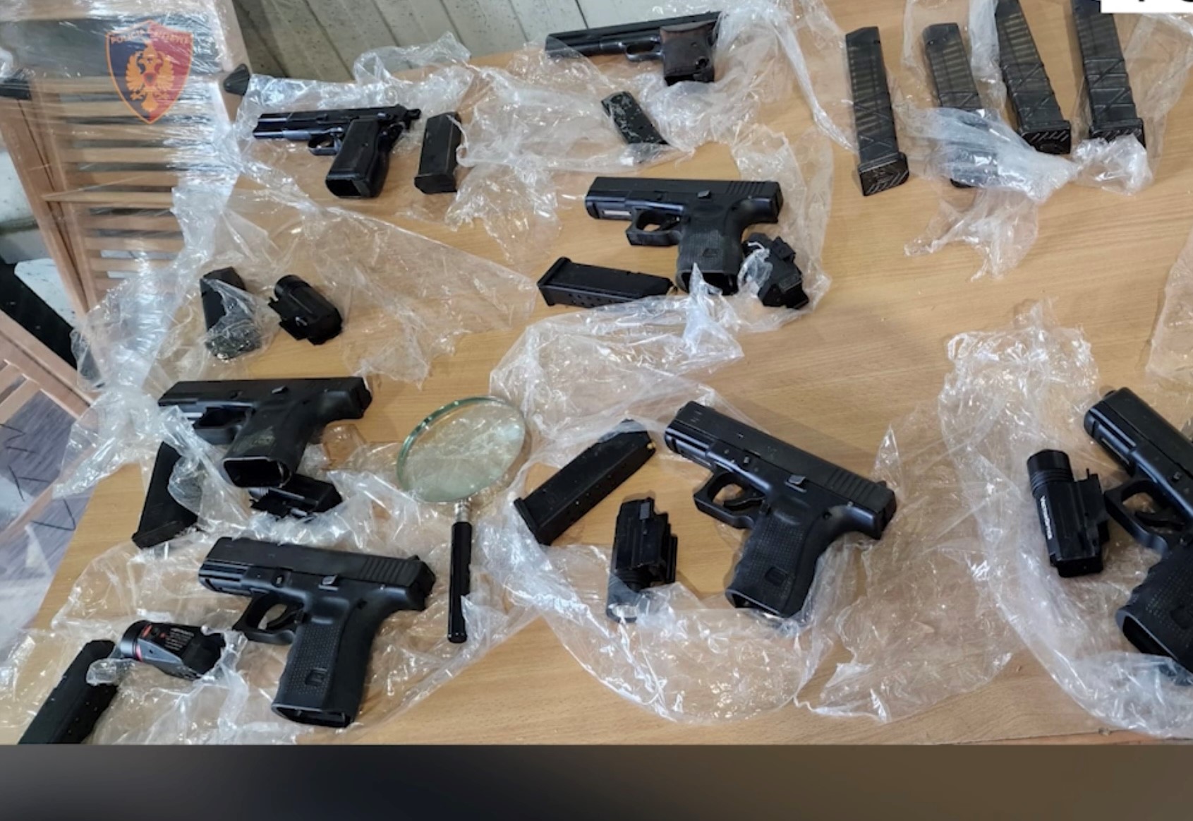 tirana-ne-alarm-eksperti-i-kriminalistikes-zbulon-se-kush-po-e-permbyt-shqiperine-me-arme