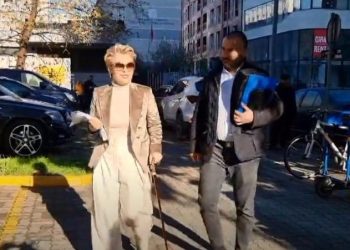 Dhunoi punonjësin e sigurisë në Gjykatën e Vlorës, Apeli liron nga arresti shtëpiak avokatin e Kryemadhit