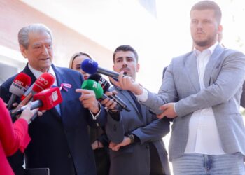 GJK pezulloi dekretin për zgjedhjet në Tiranë/ Berisha: Fitore për Veliajn, Begaj duhet shkarkuar