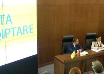 Ish-deputeti i PS në krye të Postës, Balluku prezanton Xhafajn: Profesionist i sprovuar me eksperiencë