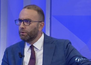 “Rama po e keqpërdor Begajn”, Bardhi: Djali i presidentit merr 30 mijë euro në muaj pa vajtur në punë