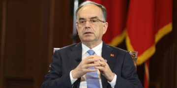 A do t’i rrëzojë Kushtetuesja zgjedhjet në Tiranë? Begaj: Do ta mbroj vendimin tim, konflikt për…