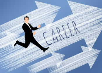 Tre shenjat e horoskopit që janë “maniakë” të punës