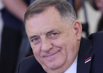 SHBA-ja u heq sanksionet katër bashkëpunëtorëve të Dodikut