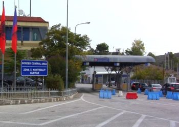 Bllokohet Kakavija dhe Qafë Bota, doganierët grekë në grevë. Ja cilët do lejohen të kalojnë në pikat kufitare  