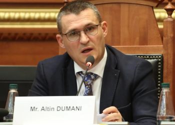 Zbulohet arsyeja/ Pse mungoi Altin Dumani në seancën çelëse të legjislaturës së re parlamentare?