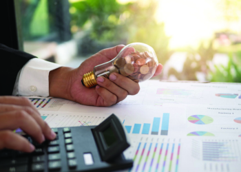 Energjia, shqiptarët paguan 6.5 mln € si kamatëvonesa për faturat jashtë afatit