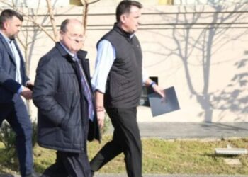 Avokatët pezulluan 2 ditë punën pas vrasjes së Astrit Kalasë, shtyhet seanca në GJKKO për Erion Veliajn