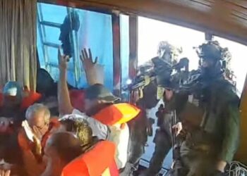 Terror apo siguri kombëtare? Izraeli përplas anijet me ndihma, arrestohet sërish Greta Thunberg (VIDEO)