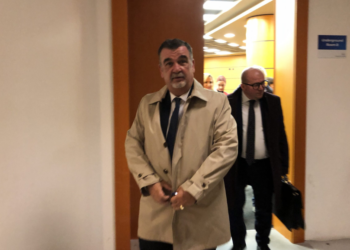 Vritet në sallë të gjyqit Astrit Kalaja / Gjyqtari mbërriti pa shenja jete në Spitalin e Traumës