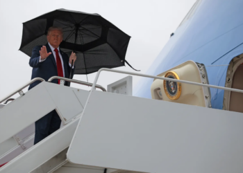 Trump udhëton drejt Lindjes së Mesme, ndjek nga ‘Air Force One’ lirimin e pengjeve