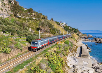 “Një tren mbi dallgë”, i fundit i këtij lloji në Europë