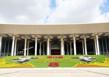 4108 ekspozues nga 155 vende, pjesmarrës në Ekspozitën e tetë (CIIE)