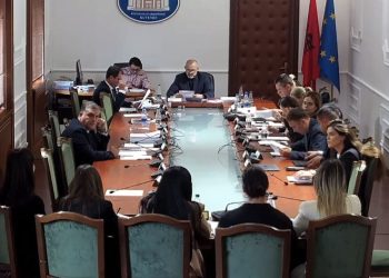 “SPAK të rishikojë masat e arrestit”/ PS voton e vetme rezolutën për Prokurorinë e Posaçme, PD kundër
