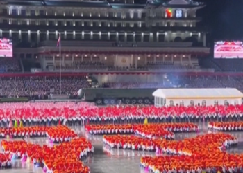 “Sistemi më i fuqishëm bërthamor strategjik”, koreanët zbulojnë në paradën ushtarake raketën e re balistike
