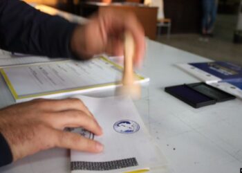 Kosovë/ Të Dielën mbahen zgjedhjet lokale, KQZ shpërndan materialin zgjedhor nëpër komuna