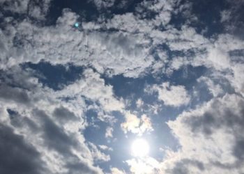 Kthjellime, vranësira dhe reshje shiu gjatë ditës së sotme, temperaturat nuk ndryshojnë