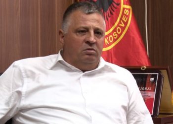 “Albin Kurti, mi i vogël që po bën përçarje”/ Ish-luftëtari i UÇK-së: Rama ka bërë shumë për Kosovën (VIDEO)