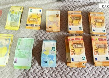 Tentoi të nxirrte nga Shqipëria mbi 20 mijë euro pa i deklaruar, e pëson 51-vjeçari