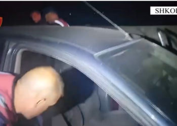 EMRAT/ Kapen në flagrancë dhe arrestohen dy 21-vjeçarë me kanabis në Shkodër
