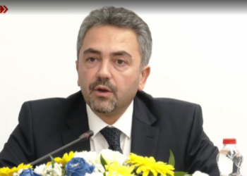 Zgjedhjet në Kosovë/ Radoniqi: Votuan 39 për qind e qytetarëve. Procesi i numërimit do të zhvillohet në dy etapa