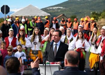 Hapet rruga e re ndërkufitare mes Shqipërisë e Kosovës, Kurti: Një pjesë e borxhit që i kemi Hasit