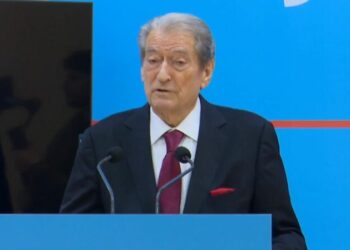 Batutat e Ramës për Trump, reagon Berisha: Dënoj me forcë kllonaudën! Kukulla e Sorosit