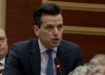 Shehaj “shpërthen” ndaj PS-PD: Keni vjedhur për 30 vite bashkë, pazare për ‘Zgjedhoren’. Doni të asgjësoni partitë e reja