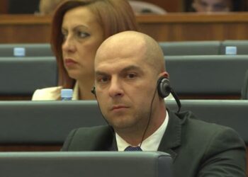 Sulmet ndaj gazetarëve në veri, deklarohen të pafajshëm dy deputetët e Listës Serbe