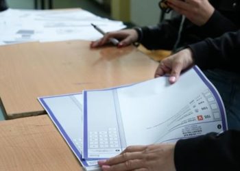 Raundi i dytë i zgjedhjeve lokale në Kosovë, 18 komuna në balotazh më 9 nëntor! KQZ miraton listën e votuesve