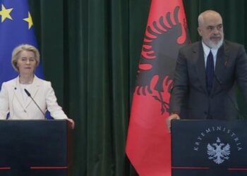 “Zgjerimi s’është vetëm çështje gjeopolitike, por shqiptarët e duan BE” Mesazhi i Von der Leyen: Ju mbështesim!