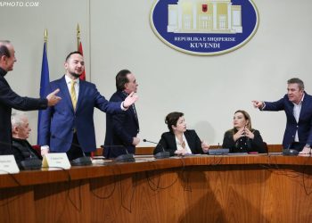 “Zgjedhorja”, palët bien dakord për variantin final. Lapaj dhe Qori, anëtarë pa të drejtë vote